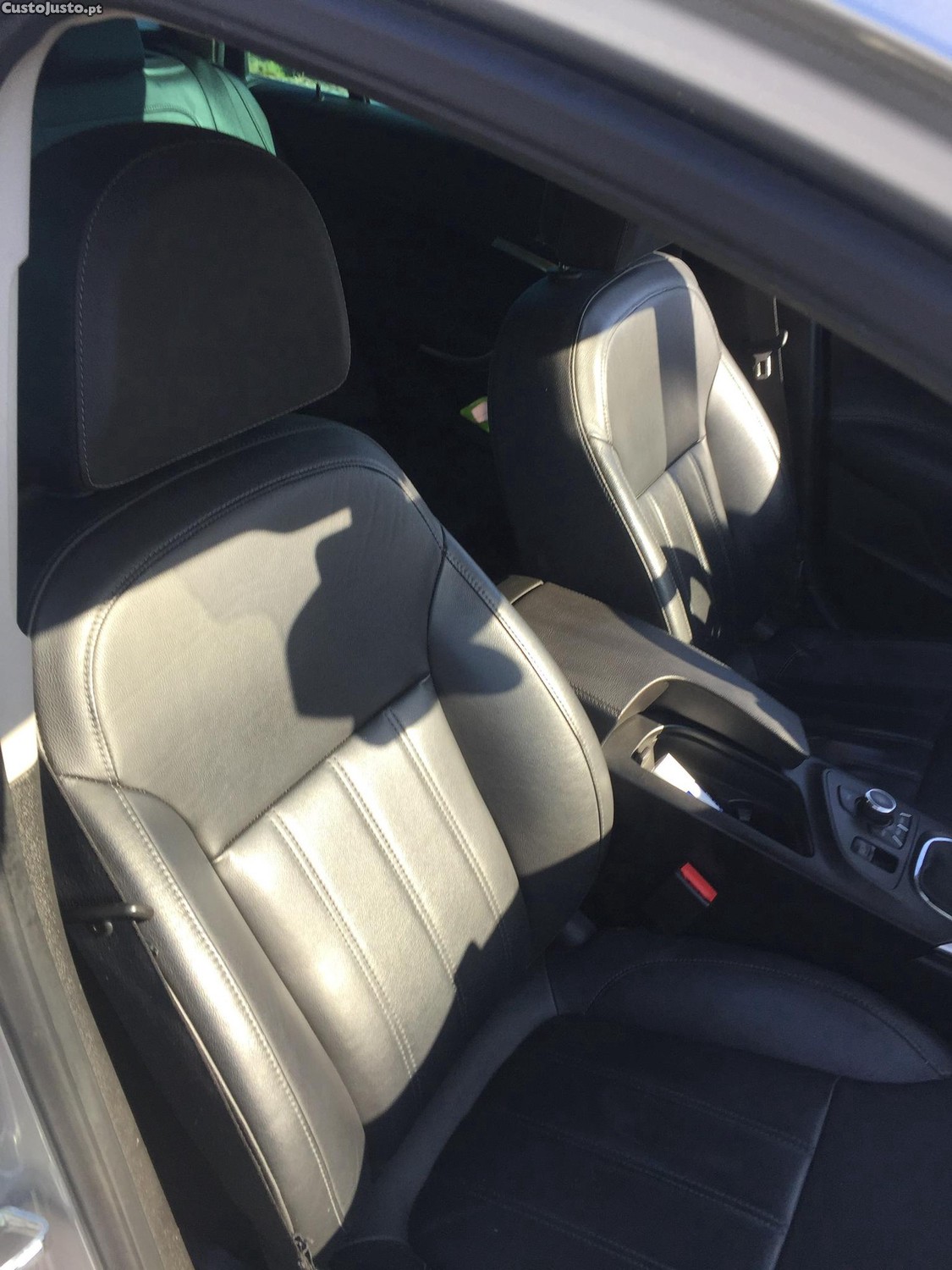 Opel Insignia 2.0cdti 130cv cosmo — fotografia 3