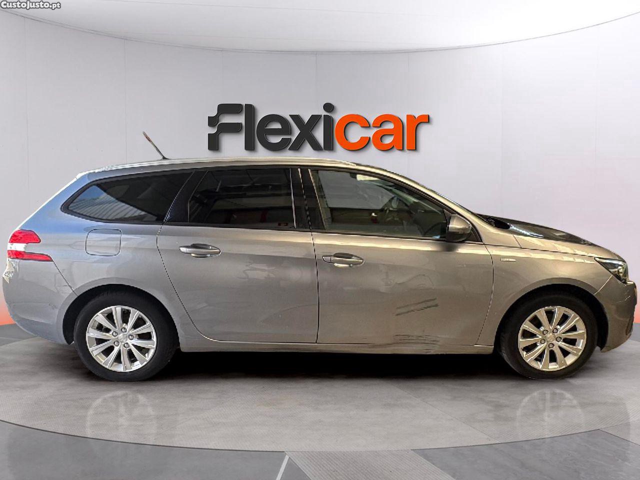 Peugeot 308 SW 1.5 BlueHDi Style — fotografia 9