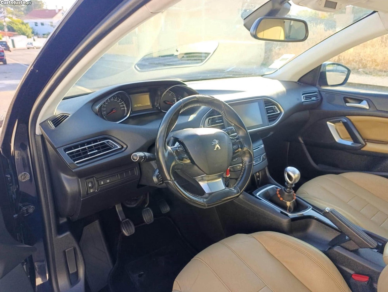 Peugeot 308 1.6 SW HDI BLUE ALLURE — fotografia 8