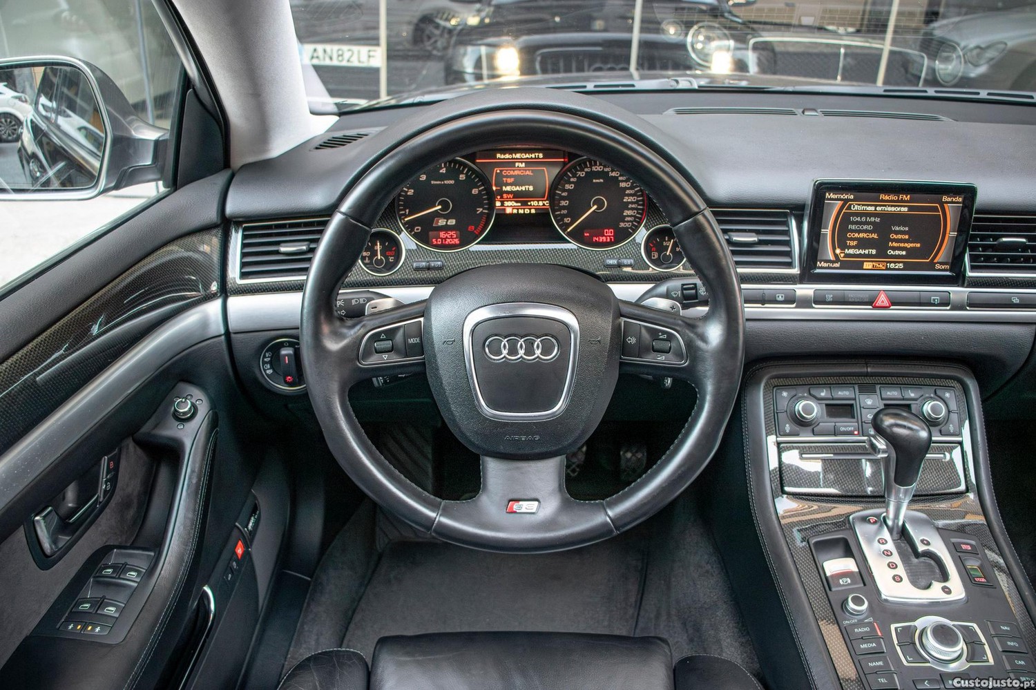 Audi S8 5.2 V10 FSI Quattro — fotografia 18