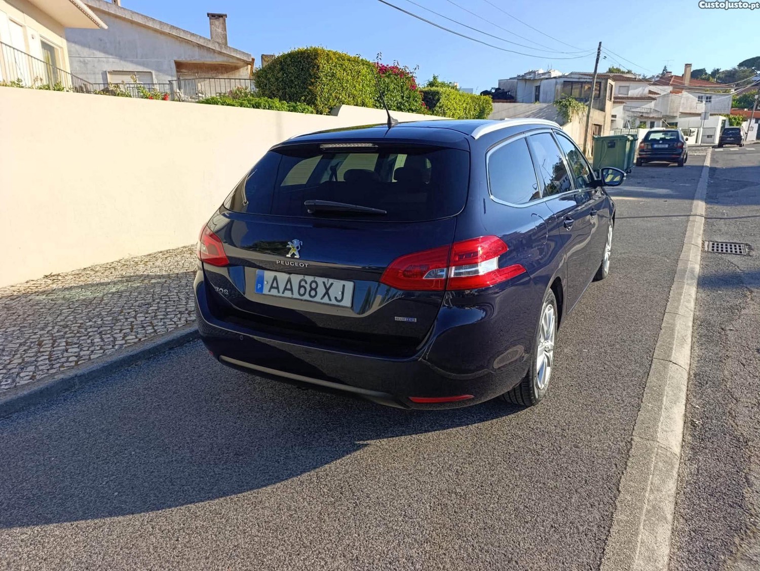 Peugeot 308 1.6 SW HDI BLUE ALLURE — fotografia 9