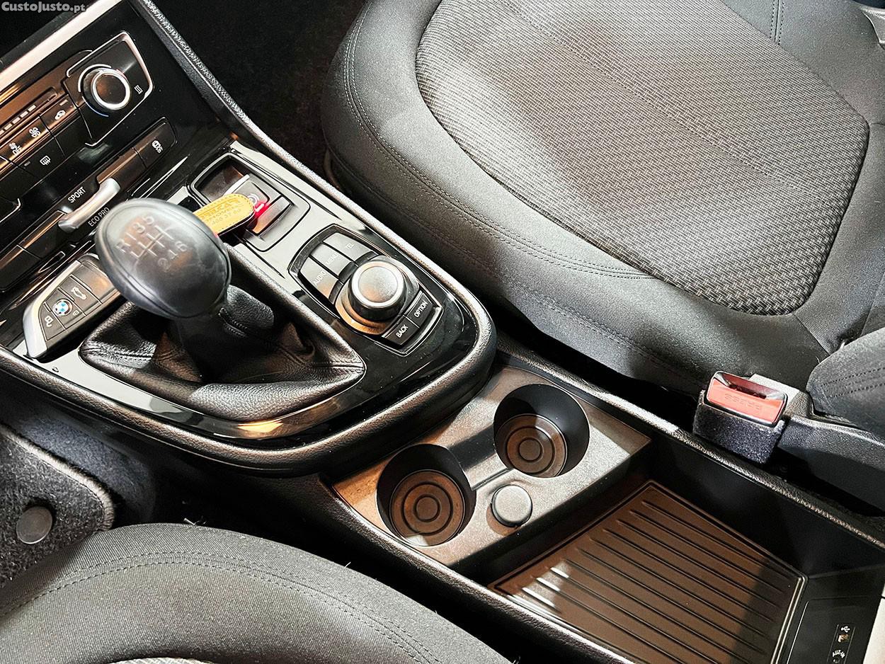 BMW 214 Active Tourer d Advantage — fotografia 8