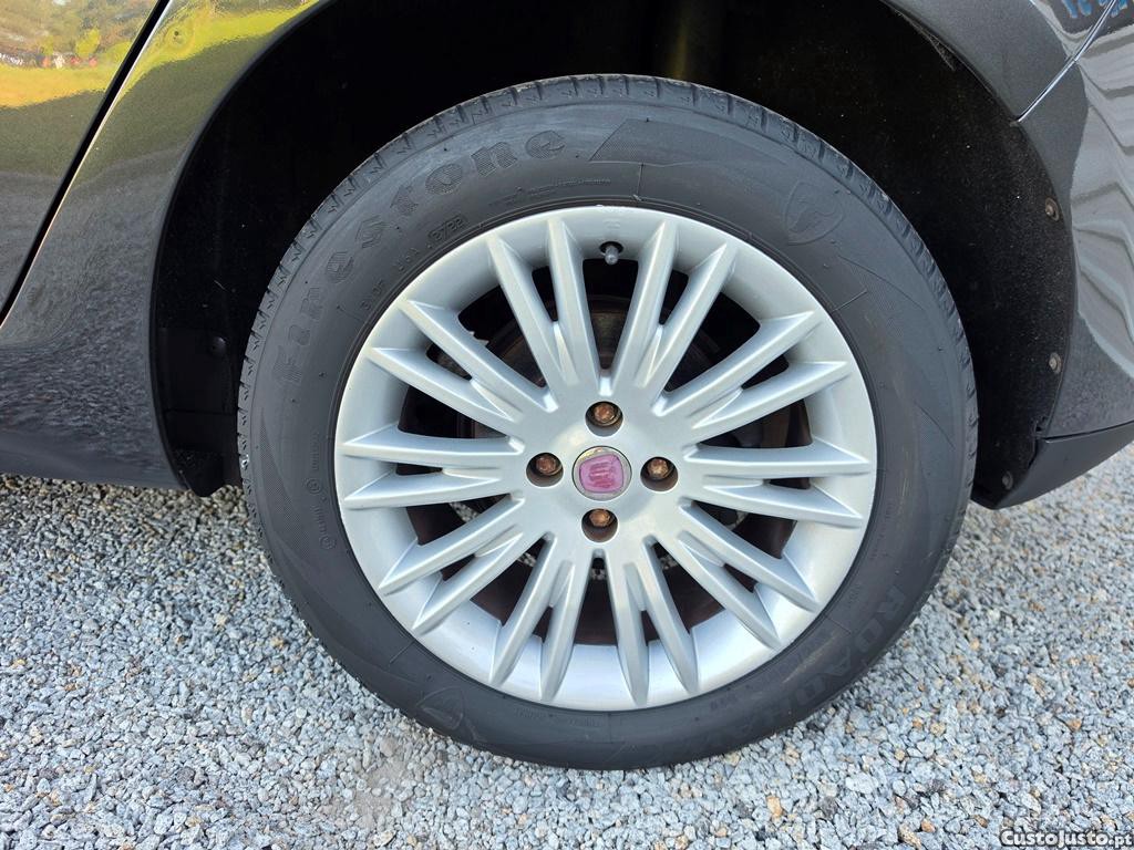 Fiat Bravo 1.6JTdm 105cv 180.000km 03/2009 — fotografia 8