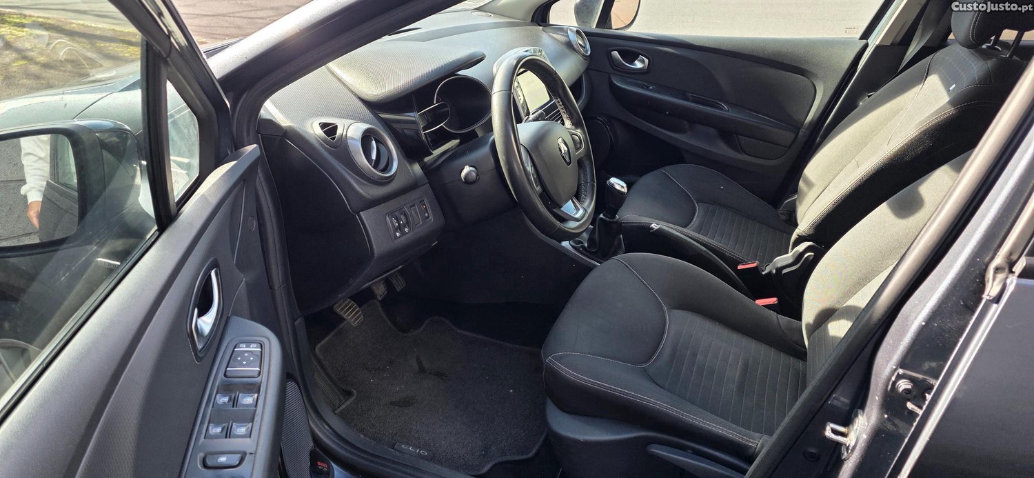 Renault Clio 0.9 tce Limited como nova — fotografia 5