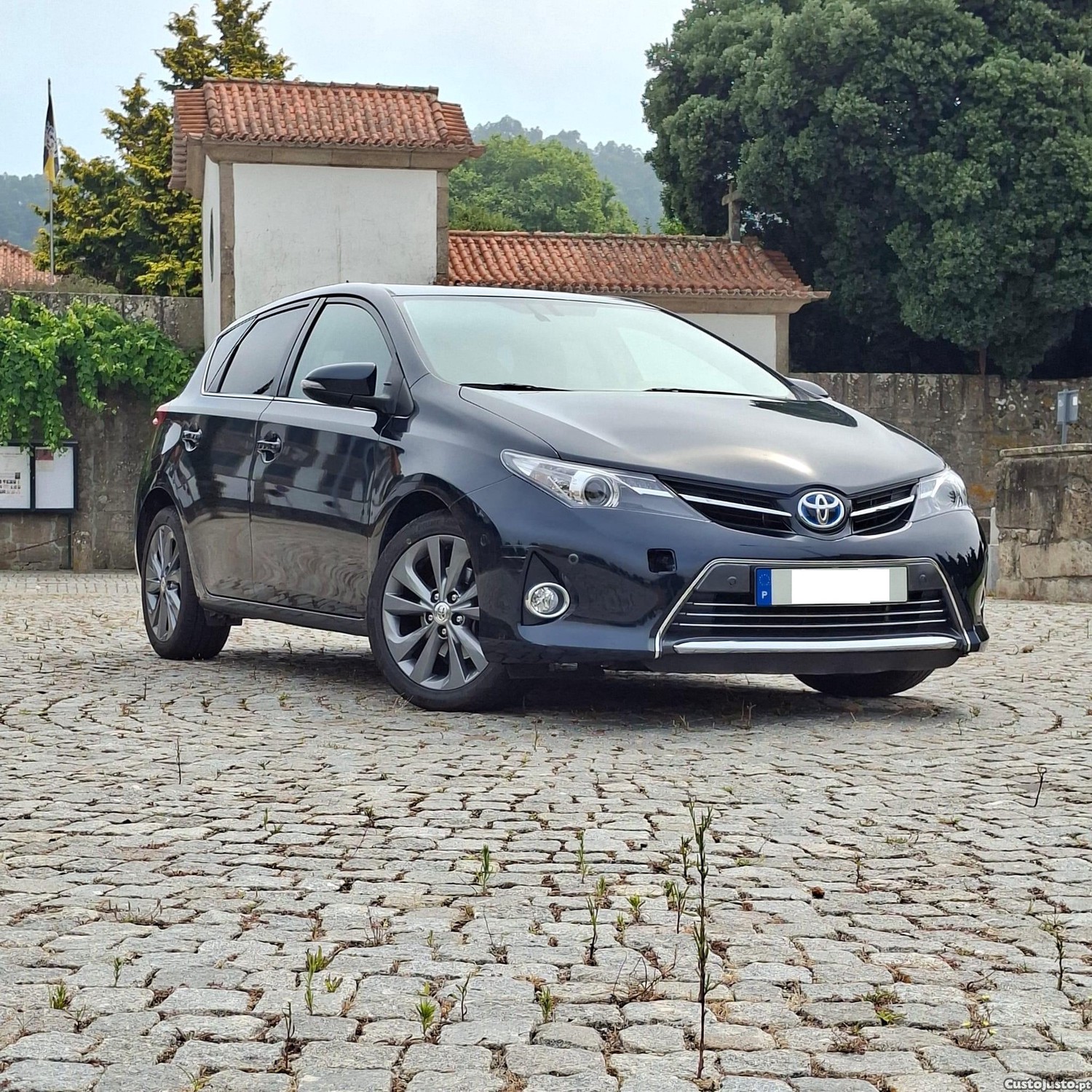 Toyota Auris 1.8 HSD Exclusive — fotografia 24