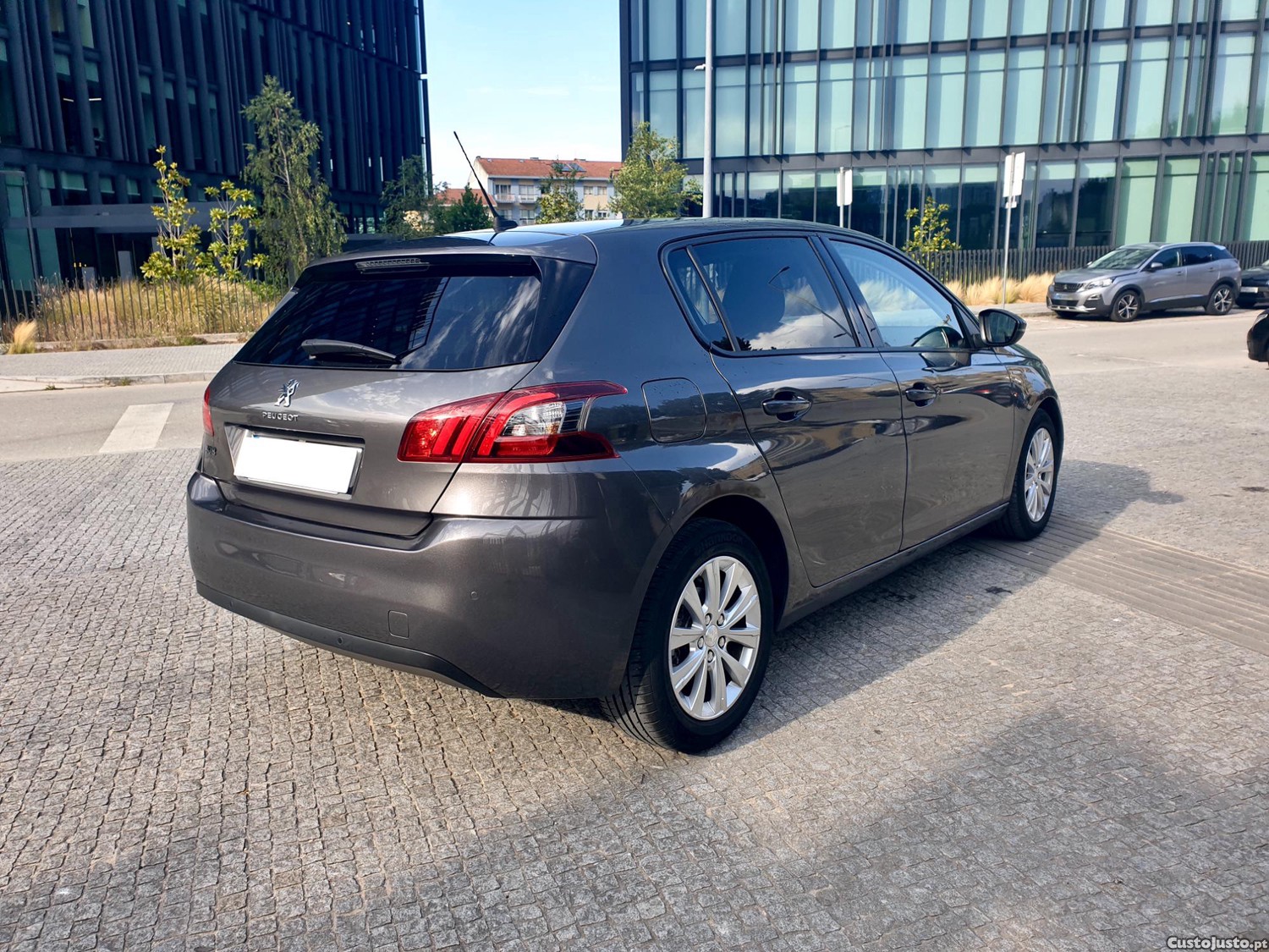 Peugeot 308 1.5 BlueHDi Style — fotografia 10