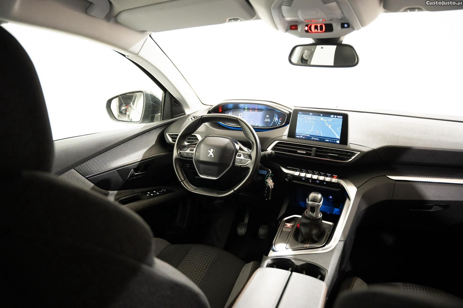 Peugeot 3008 1.2 PureTech Active — fotografia 16