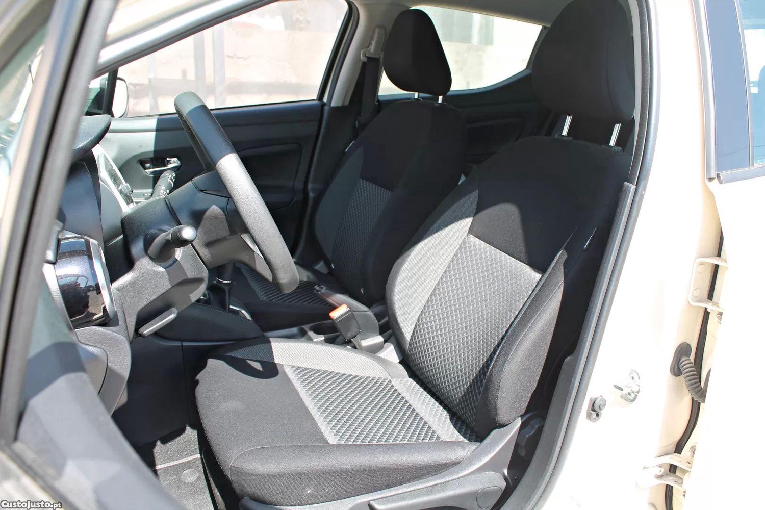 Nissan Micra 1.0 ig-t acenta — fotografia 14