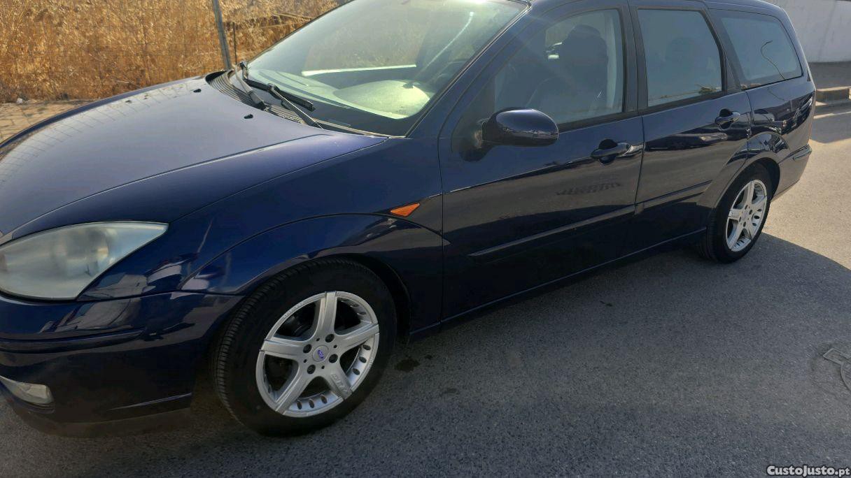 Ford Focus Cinco portas — fotografia 7
