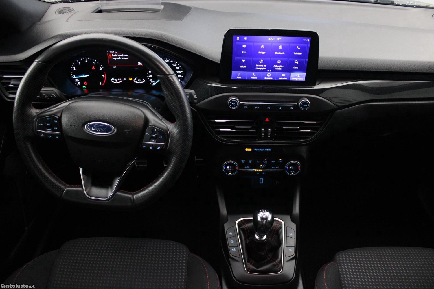 Ford Focus 1.0 ECOBOOST ST-LINE — fotografia 29