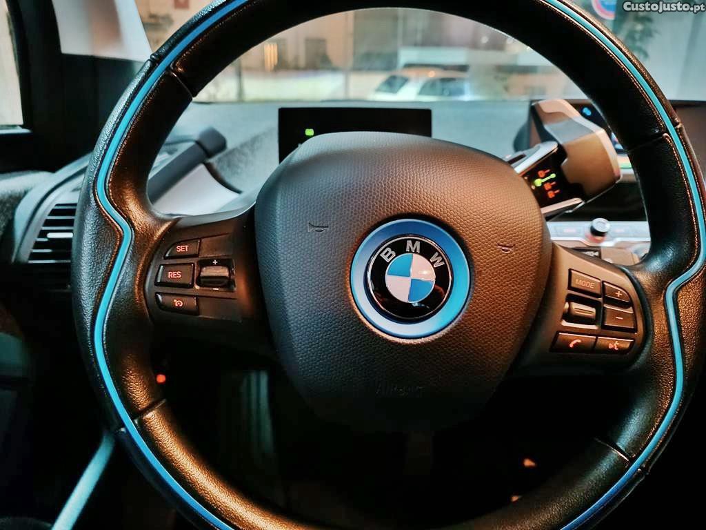 BMW i3 REX 94Ah Híbrido (Eléctrico e motor a gasolina) — fotografia 5