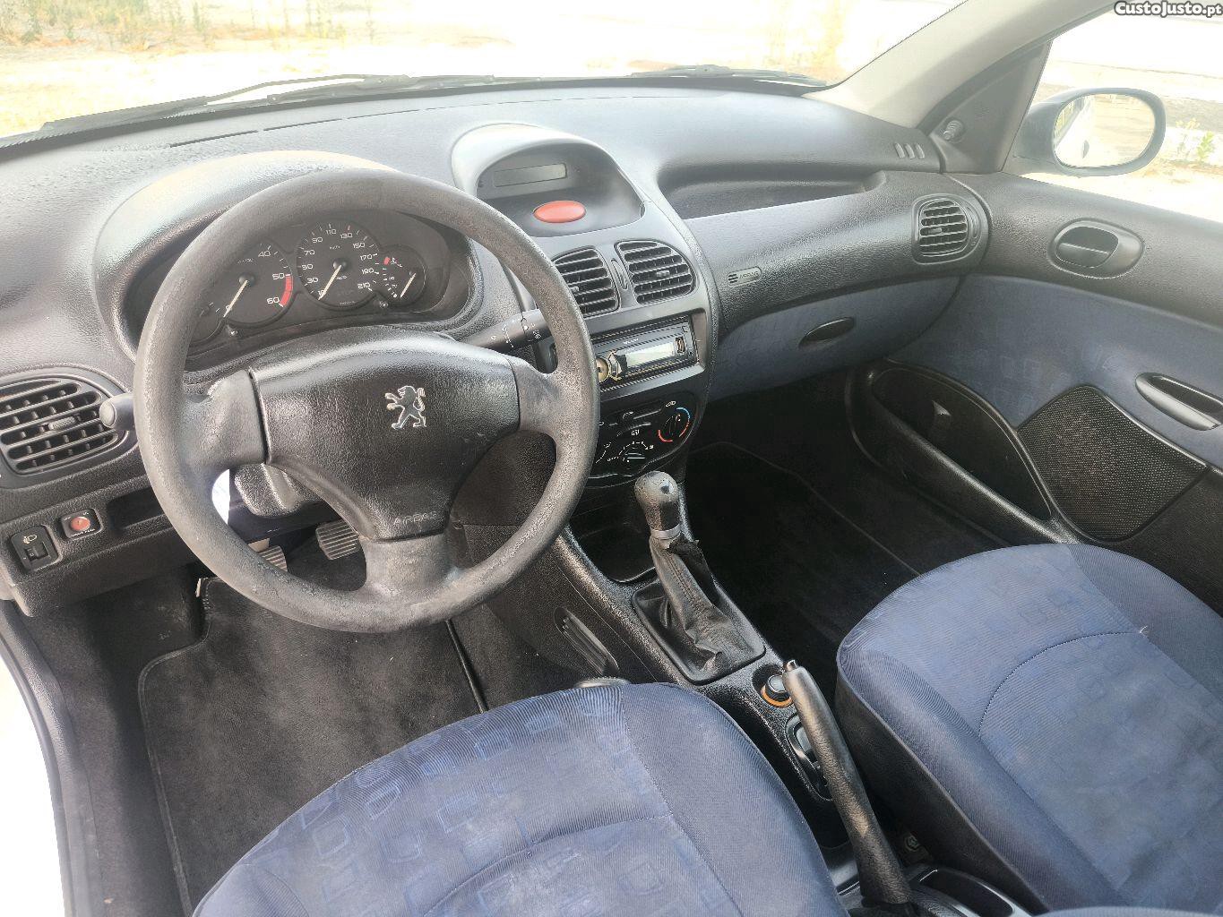 Peugeot 206 1.4 HDI — fotografia 3