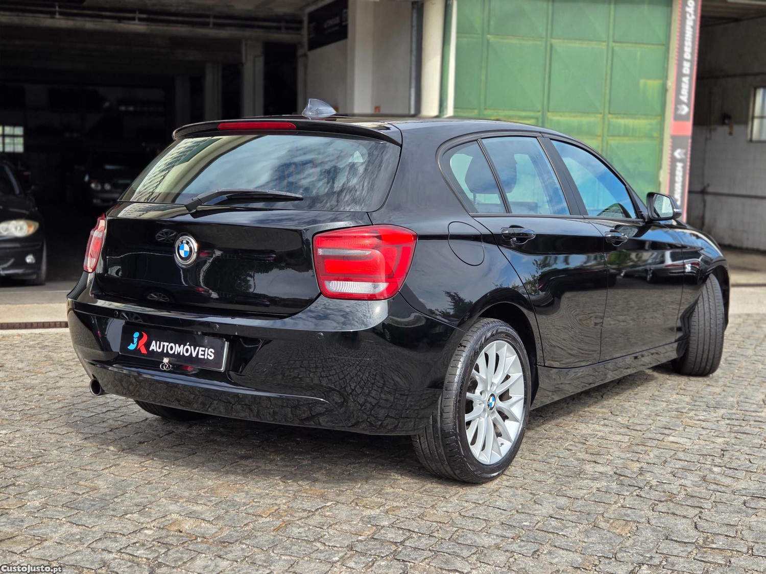 BMW 114 D — fotografia 8