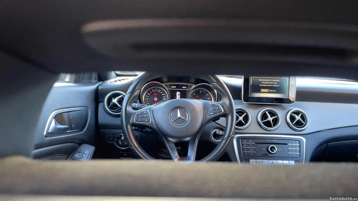 Mercedes-Benz CLA 200 d Urban Aut. — fotografia 6
