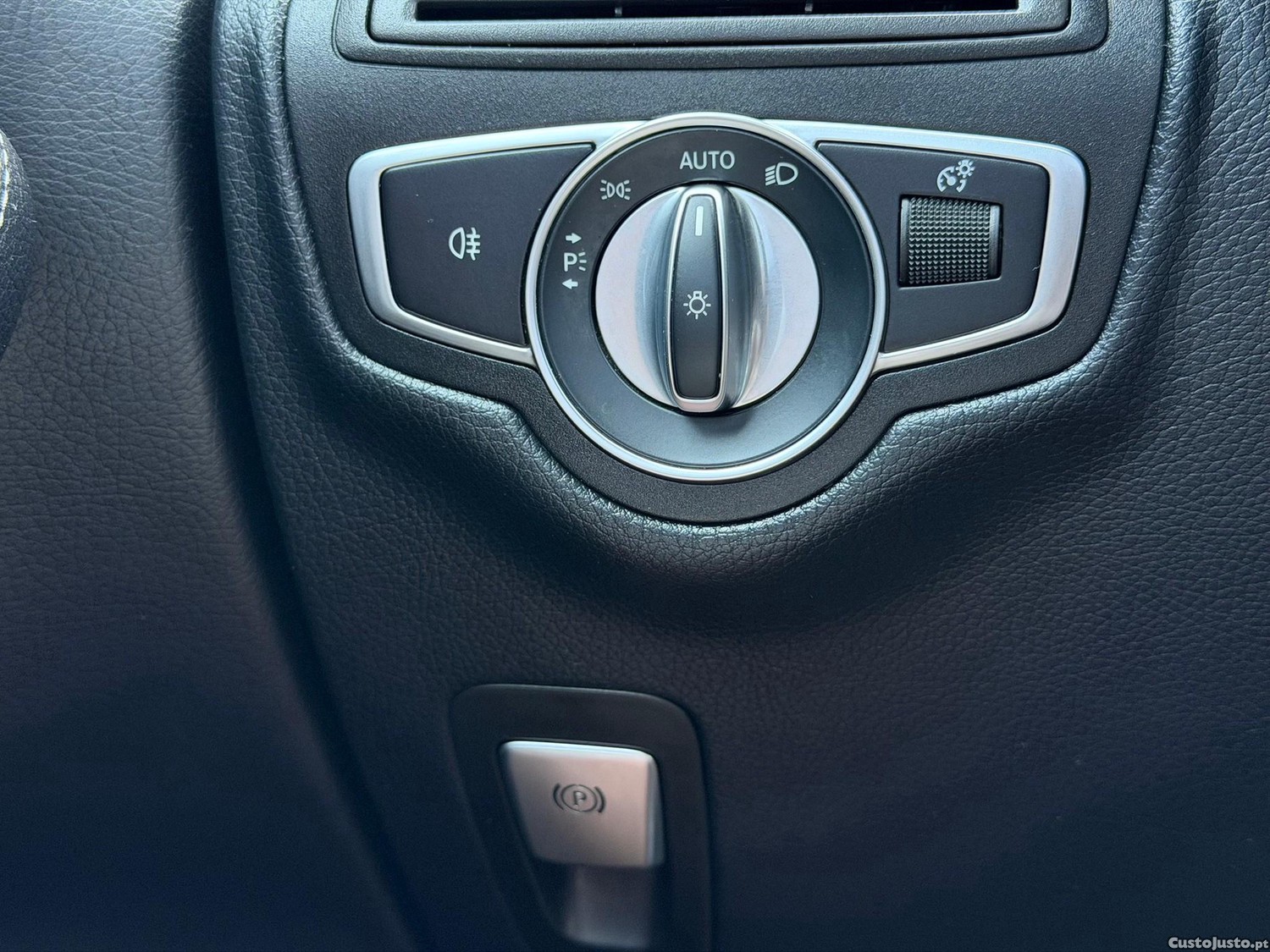Mercedes-Benz GLC 300 de 4Matic — fotografia 4