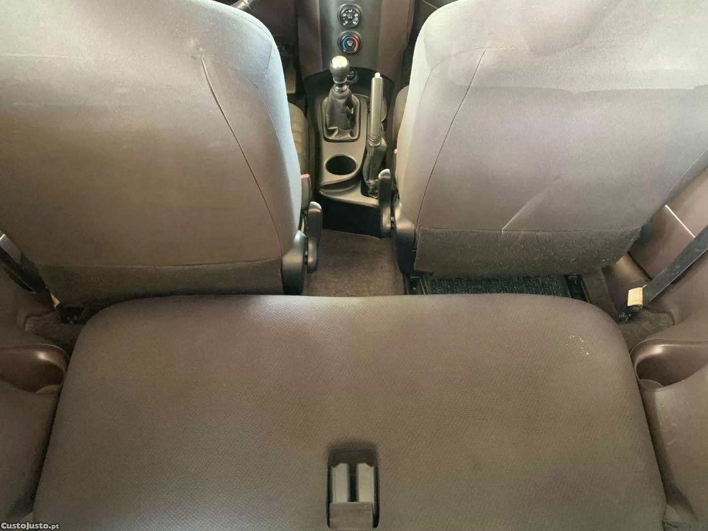 Toyota iQ 1.0 vvt-i — fotografia 4