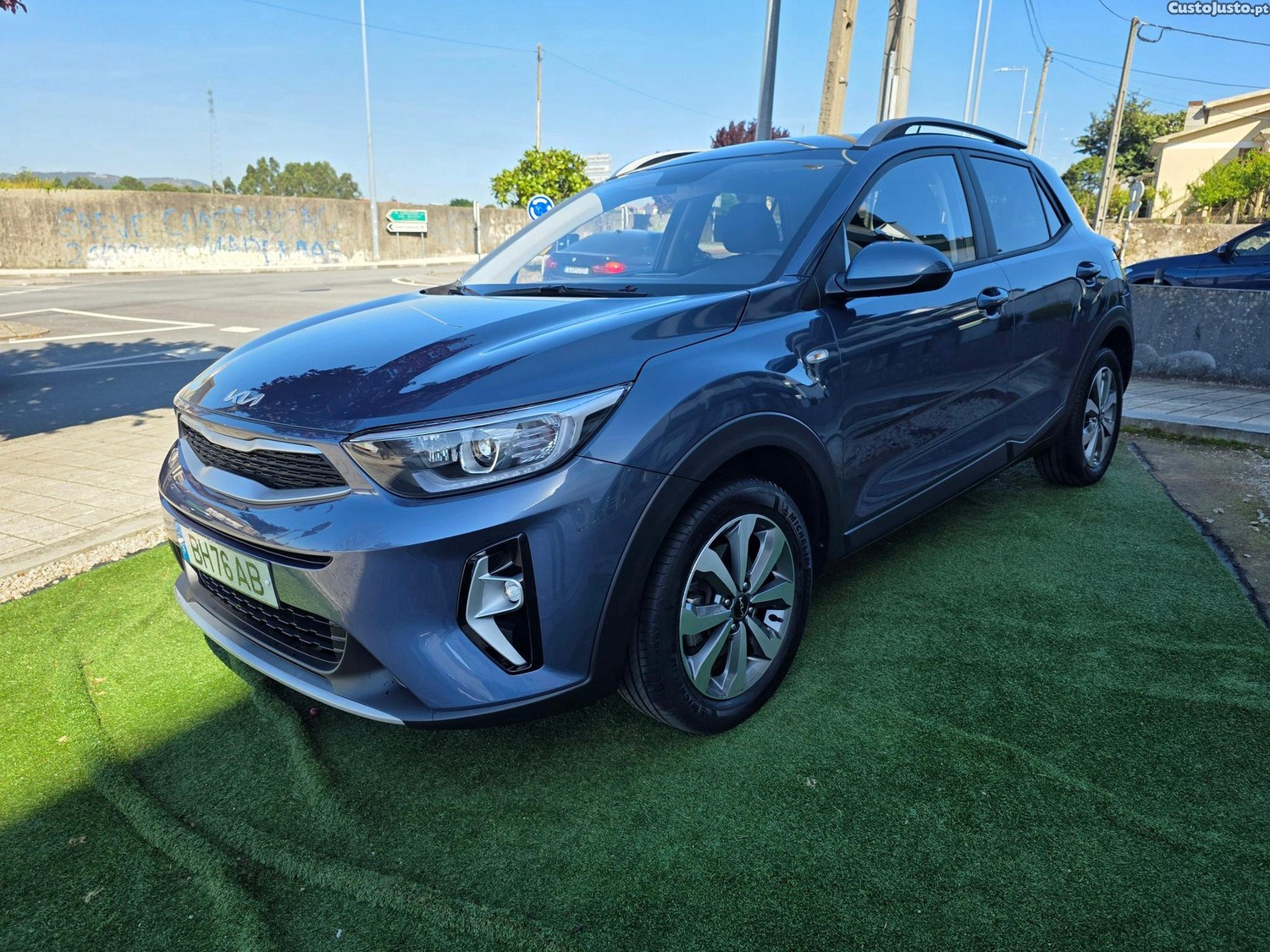 Kia Stonic 1.2 Dynamic — fotografia 25