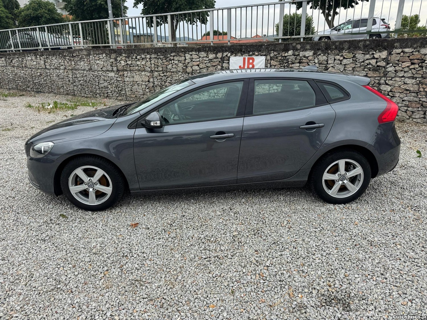 Volvo V40 1.6 D2 Kinetic — fotografia 9