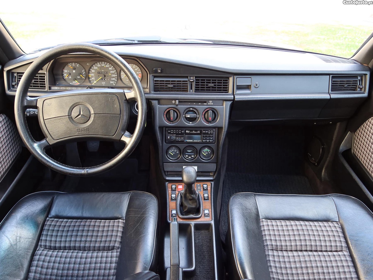 Mercedes-Benz 190 E 2.5-16 Evolution — fotografia 12