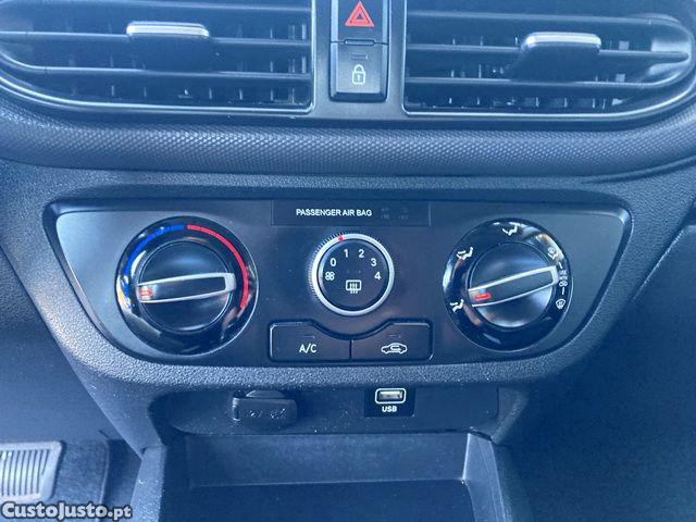 Hyundai i10 1.0 Auto Style — fotografia 11