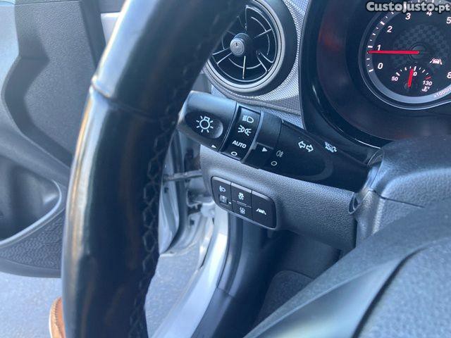 Hyundai i10 1.0 Auto Style — fotografia 17