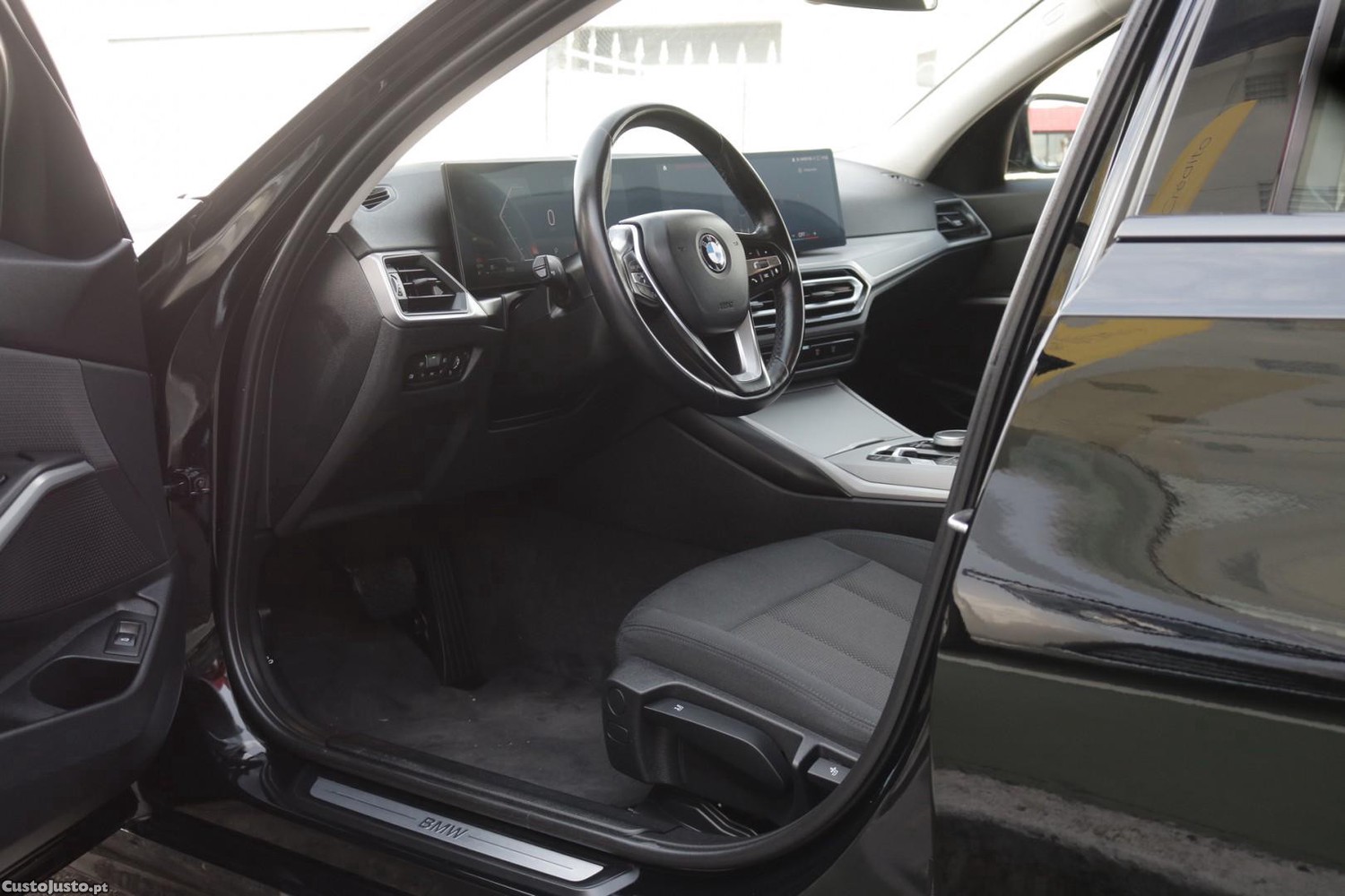 BMW 318 d Touring Auto 150cv — fotografia 42