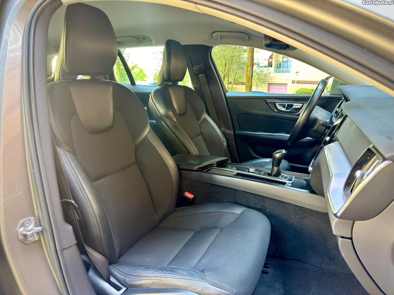 Volvo V60 2.0 D3 — fotografia 6