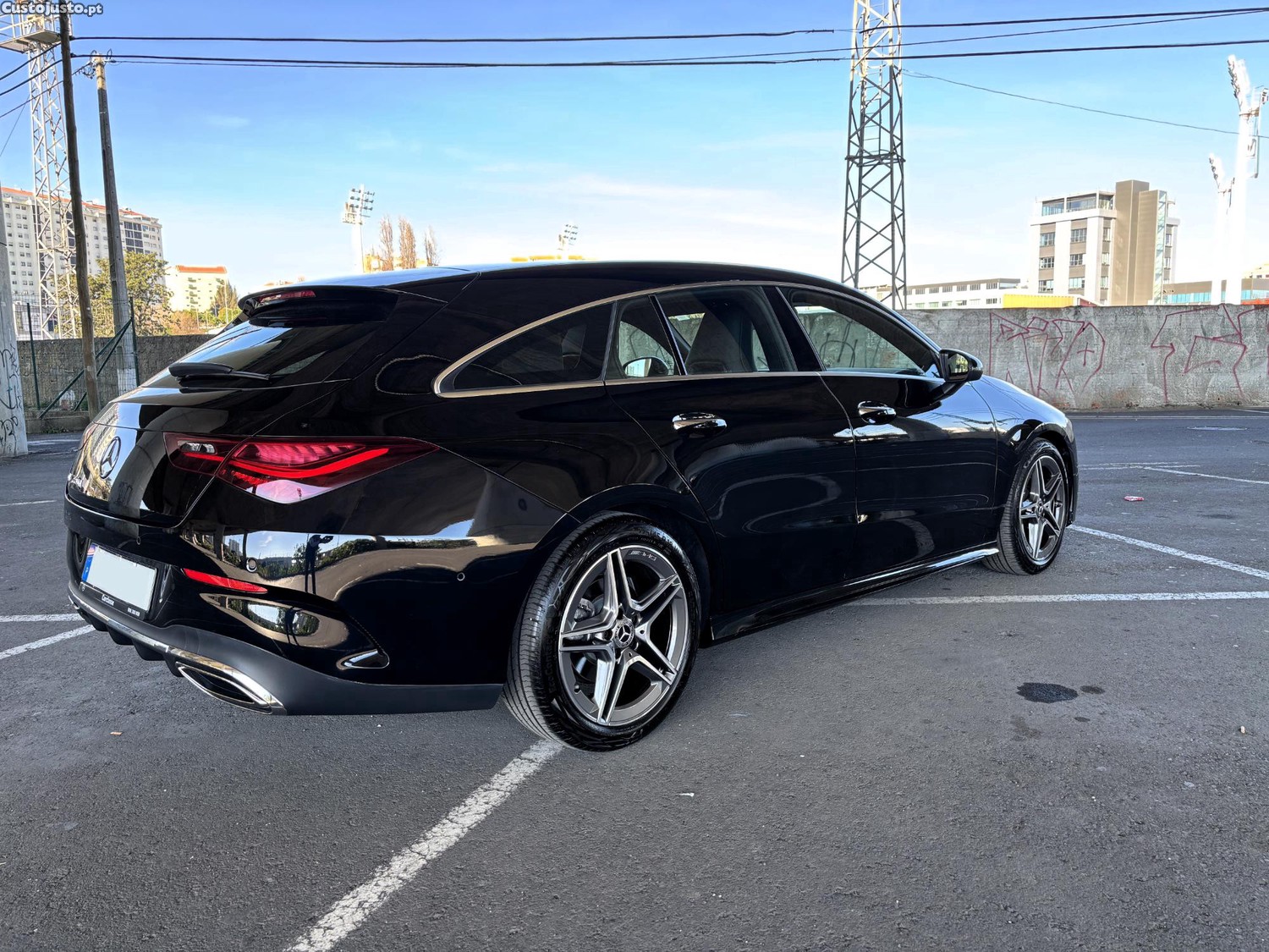 Mercedes-Benz CLA 220 d AMG Line Premium 2023 | 8G-Tronic | 190 CV | 9.000 Km | Garantia Mercedes | Full Extras — fotografia 4