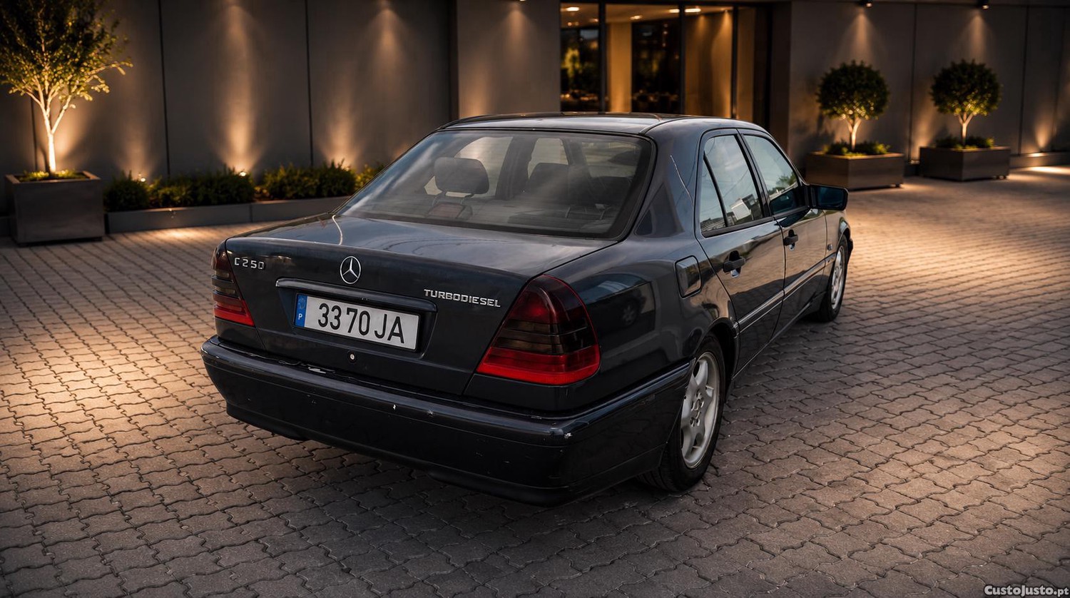 Mercedes-Benz C 250 Turbo Diesel - 97 foto 3