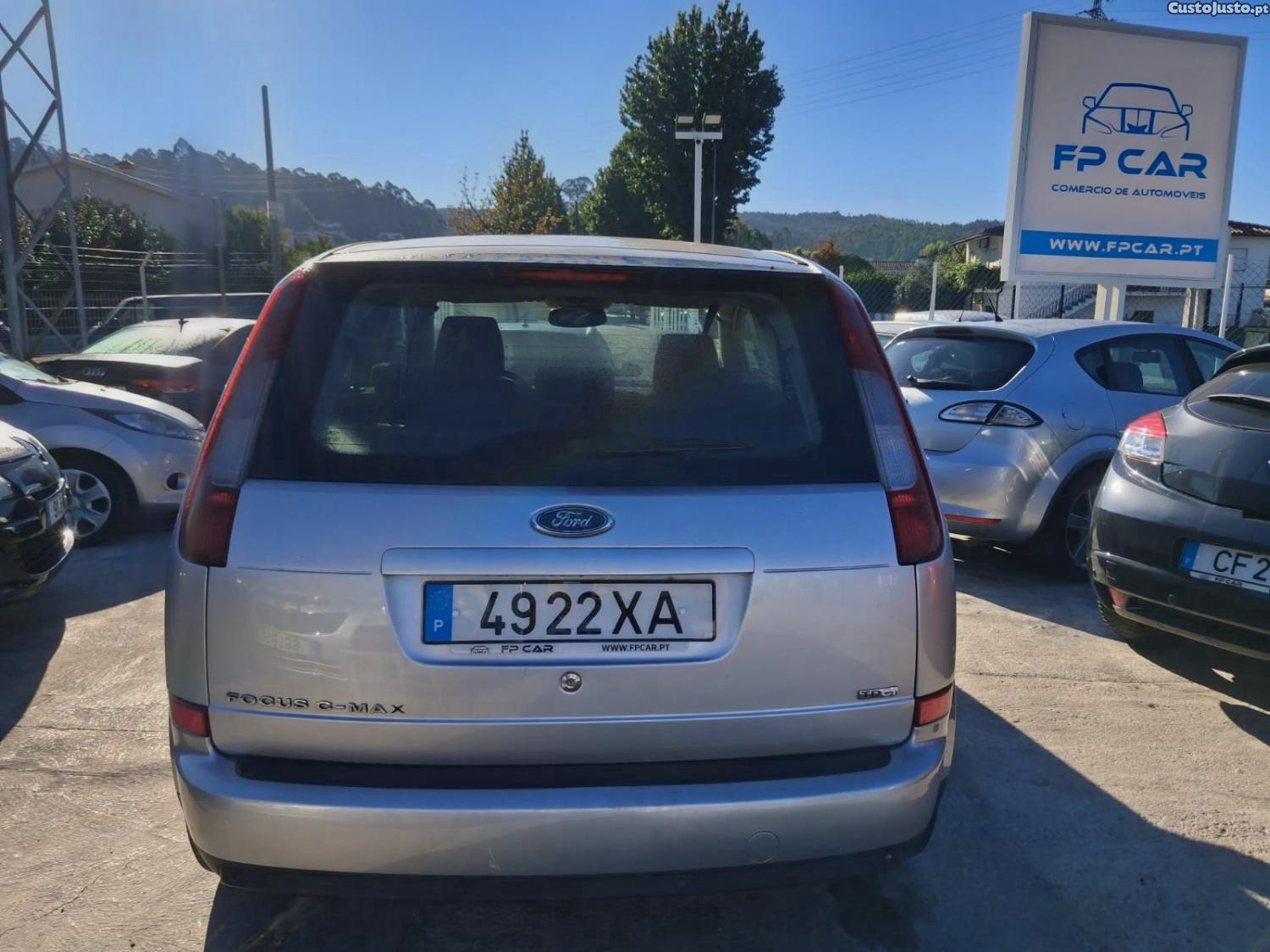Ford C-Max 1.6 TDCi Titanium — fotografia 4