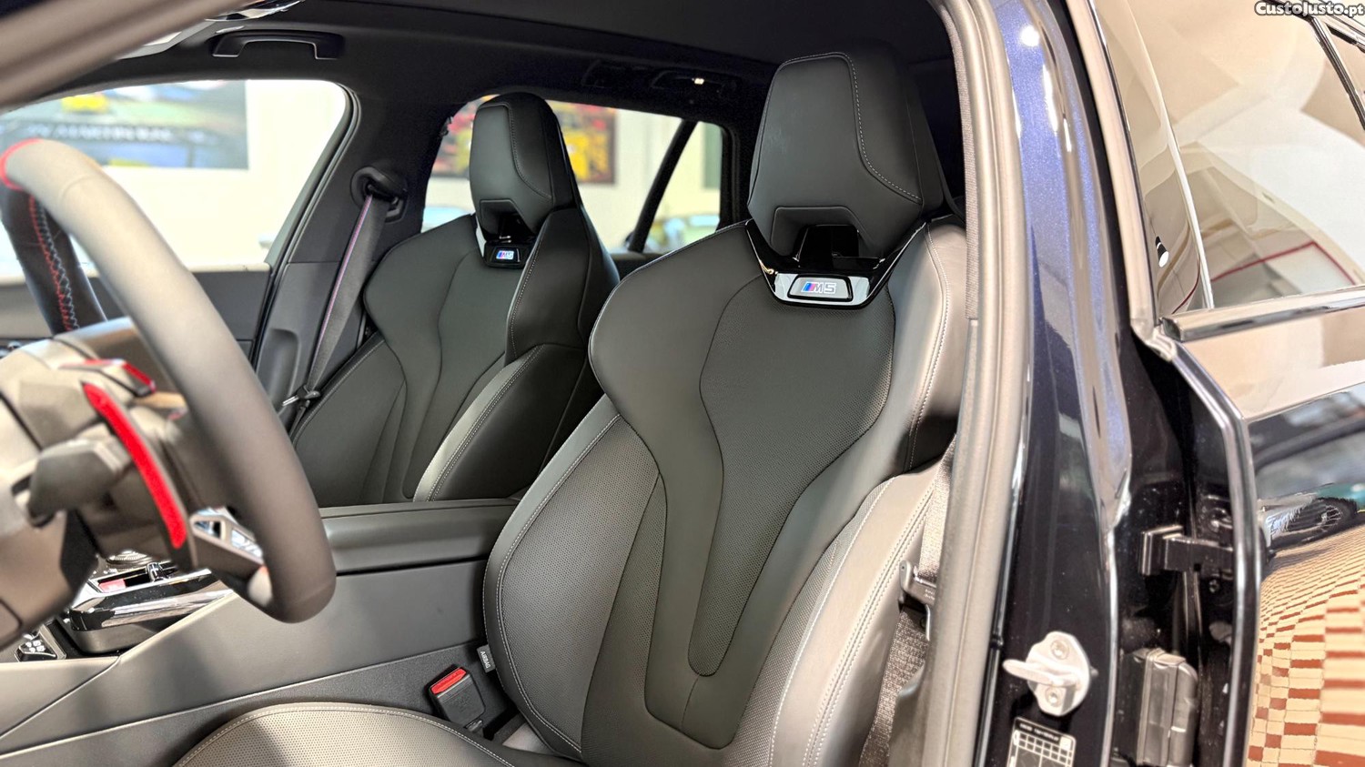 BMW M5 Touring xDrive G99 — fotografia 15