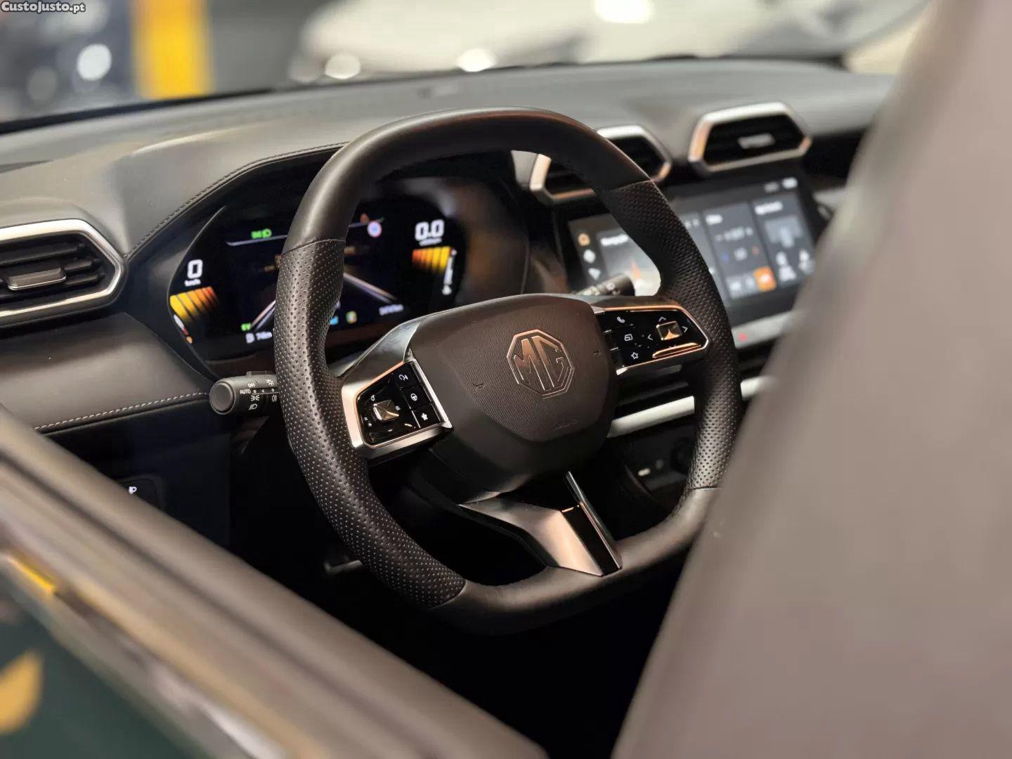 MG ZS 1.5 hybrid+ luxury — fotografia 17