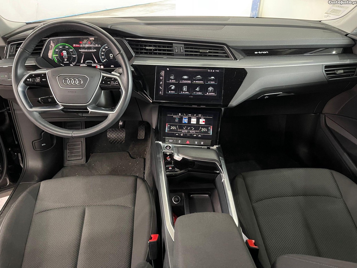Audi Q8 e-Tron Sportback 55 quattro S line — fotografia 5