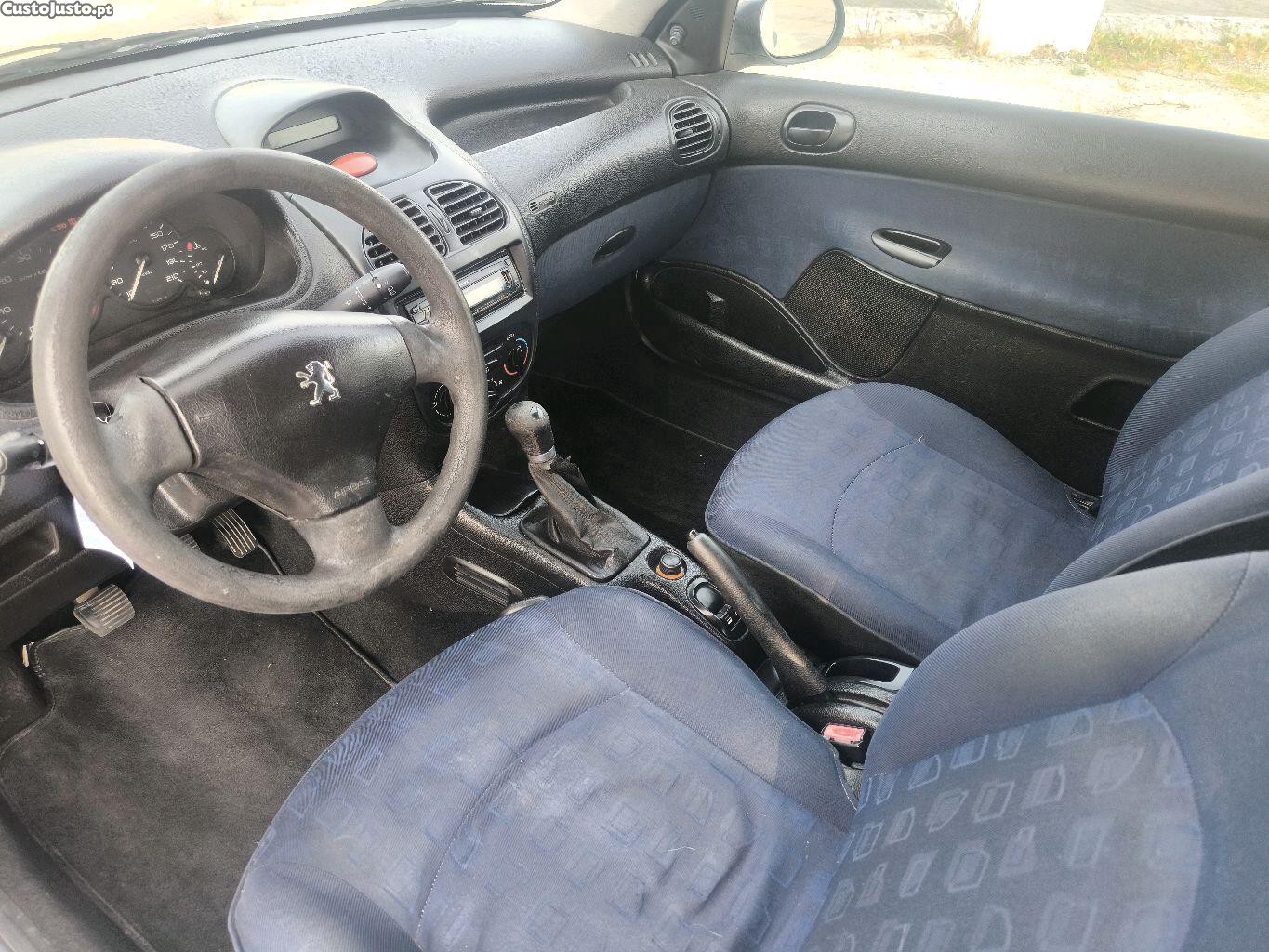 Peugeot 206 1.4 HDI — fotografia 2