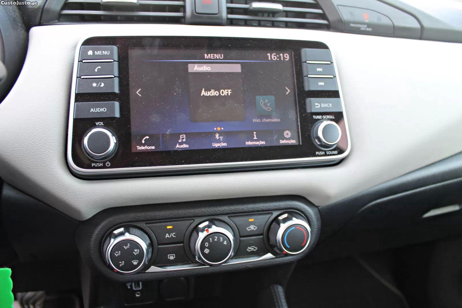 Nissan Micra 1.0 ig-t acenta — fotografia 3
