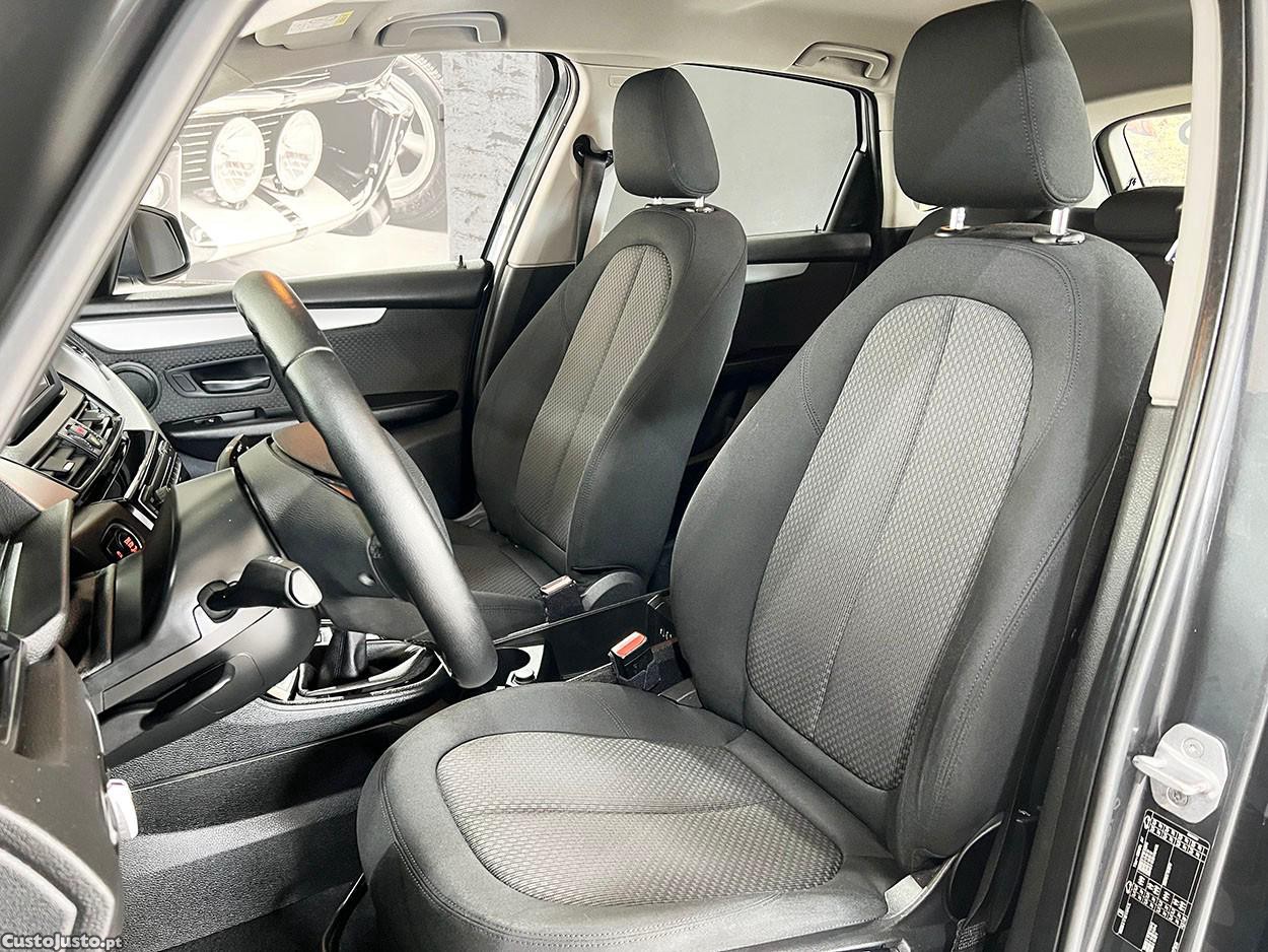 BMW 214 Active Tourer d Advantage — fotografia 15