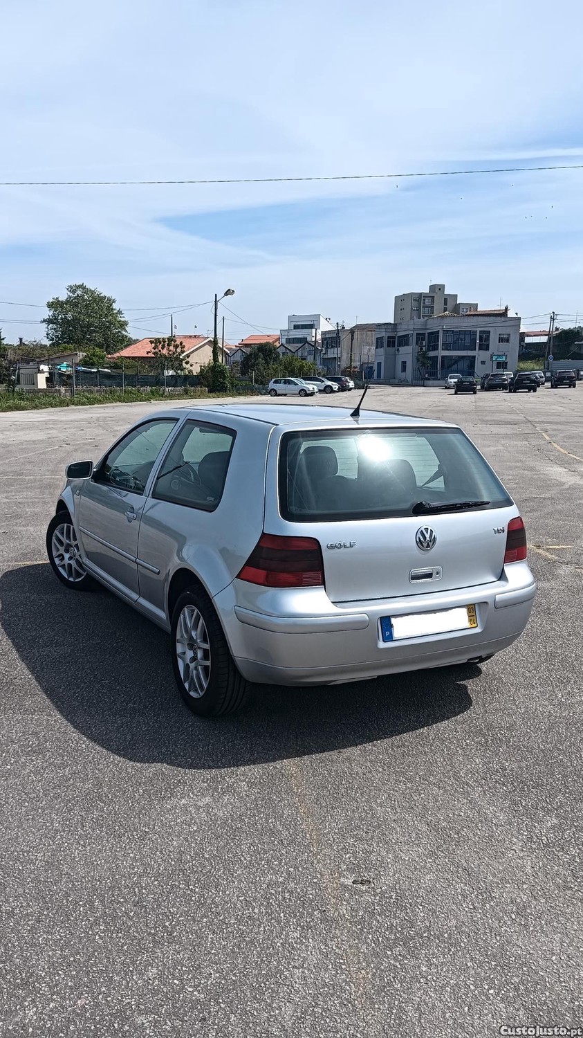 VW Golf 1.9 TDi 110 Confort - 03 — photo 2