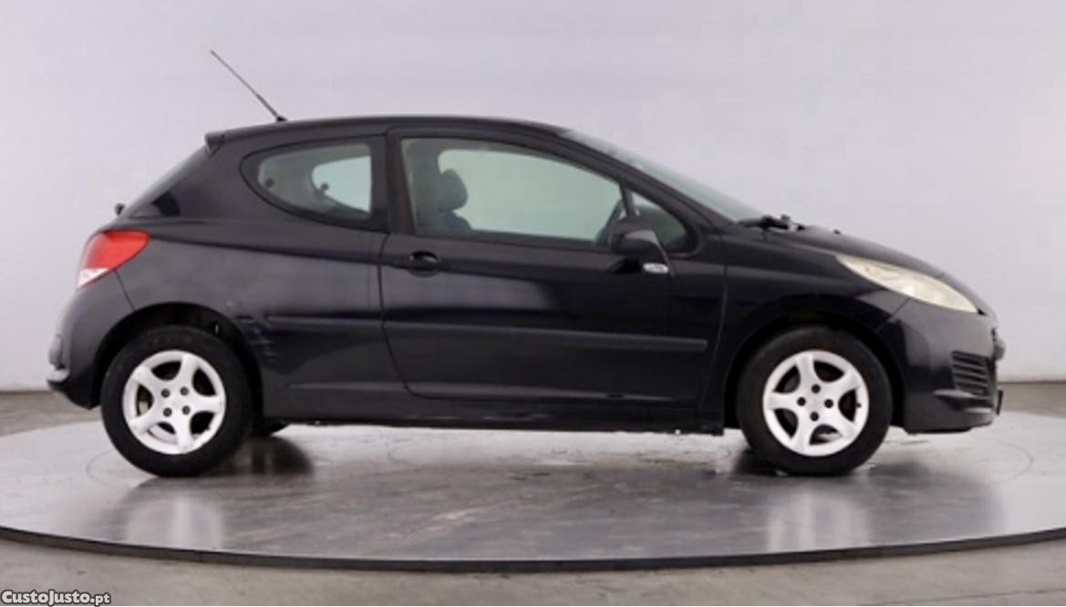 Peugeot 207 1.4 HDI XA Van — fotografia 5