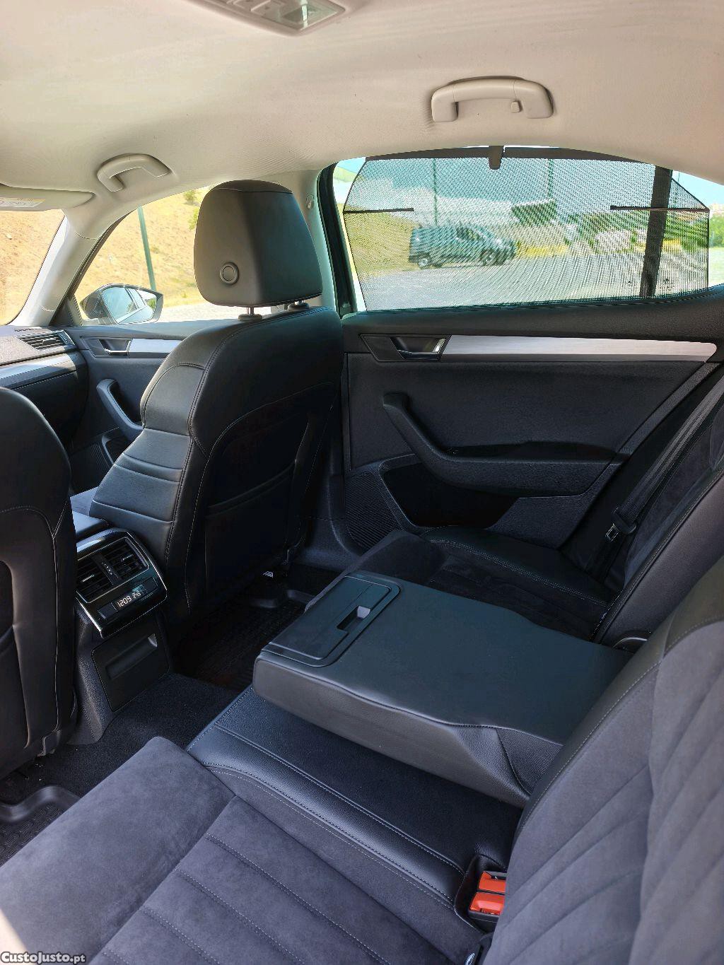 Skoda Superb Style 2.0tdi+dsg7 — fotografia 4