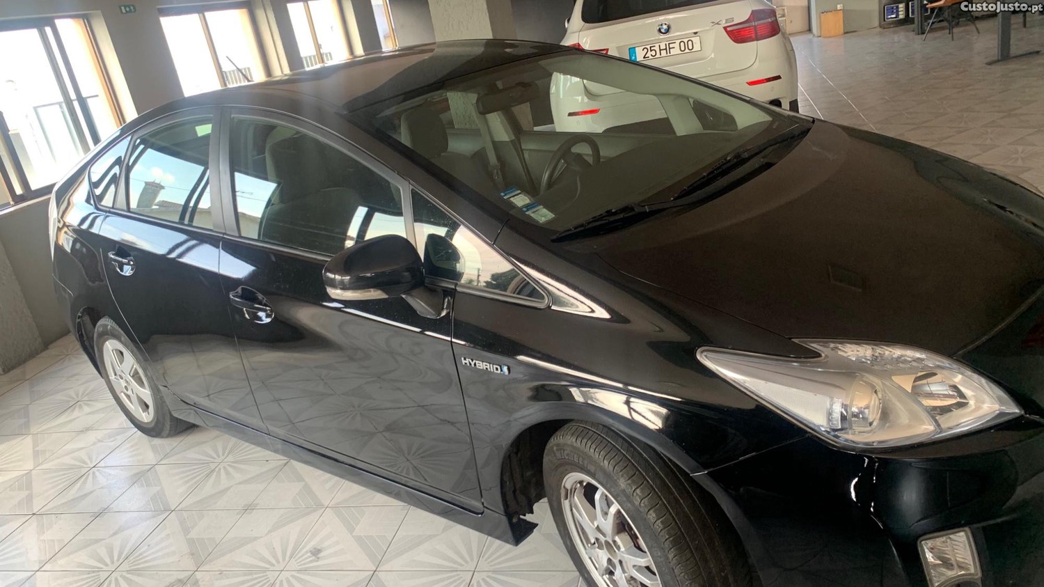 Toyota Prius 1.8 HYBRID — fotografia 6