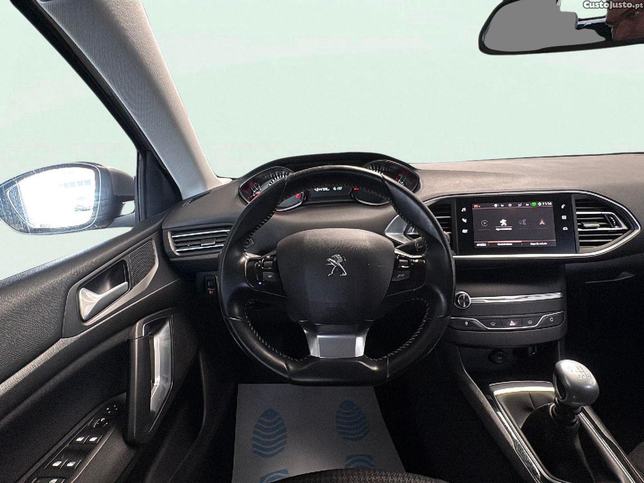 Peugeot 308 SW 1.5 BlueHDi Style — fotografia 6