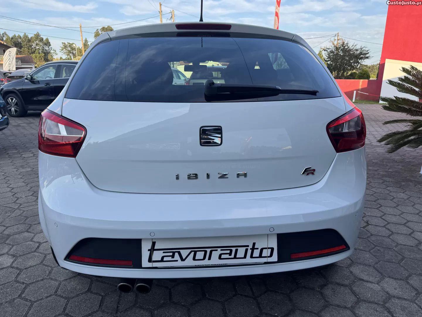 SEAT Ibiza 1.6 tdi fr — fotografia 24