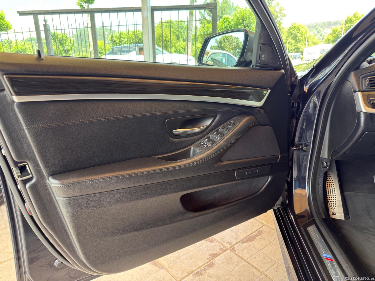 BMW M5 XDrive sport aut. — fotografia 3