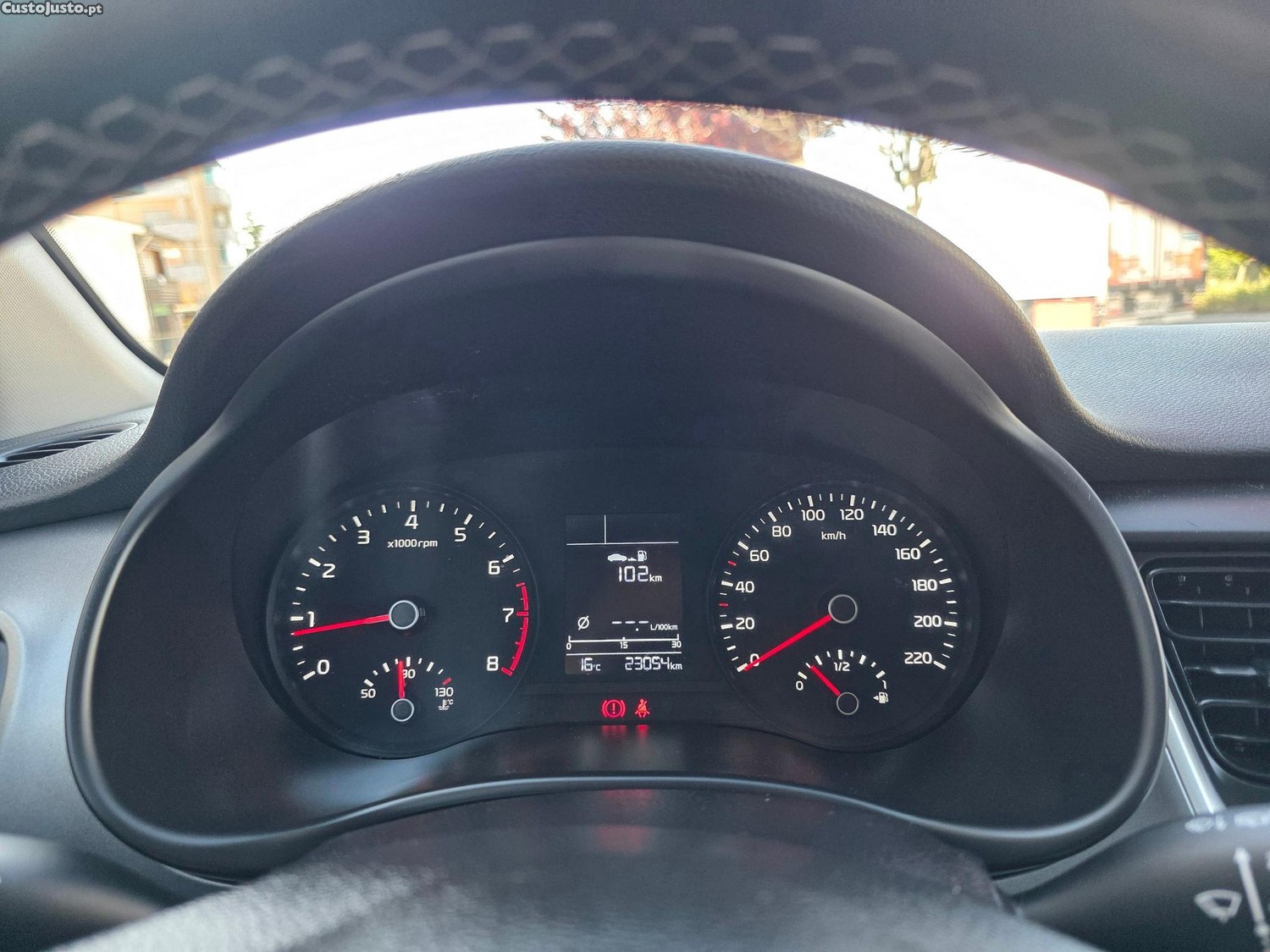 Kia Stonic 1.2 Dynamic — fotografia 20