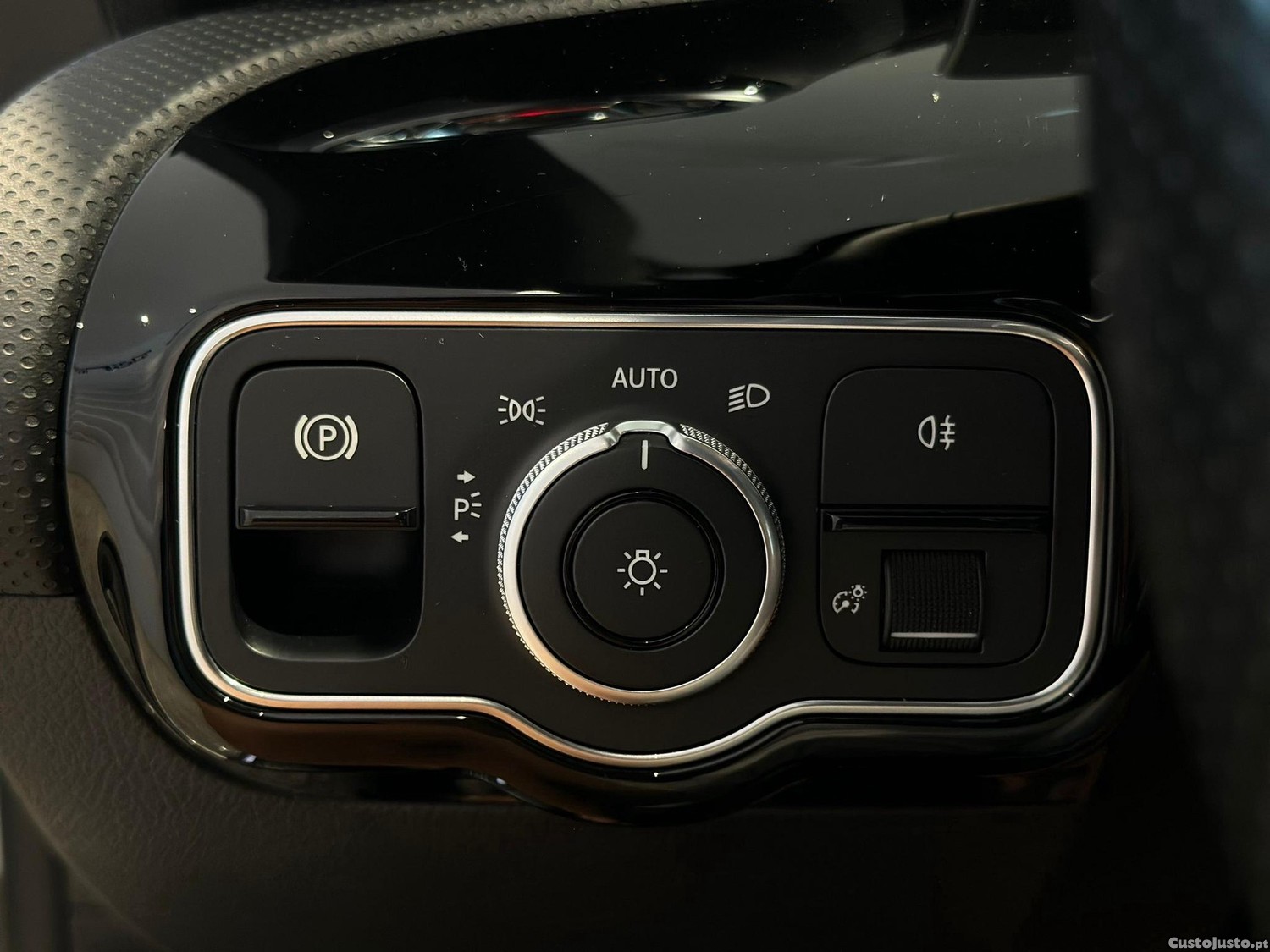Mercedes-Benz A 180 CDI 7G-DCT AMG Line — fotografia 19