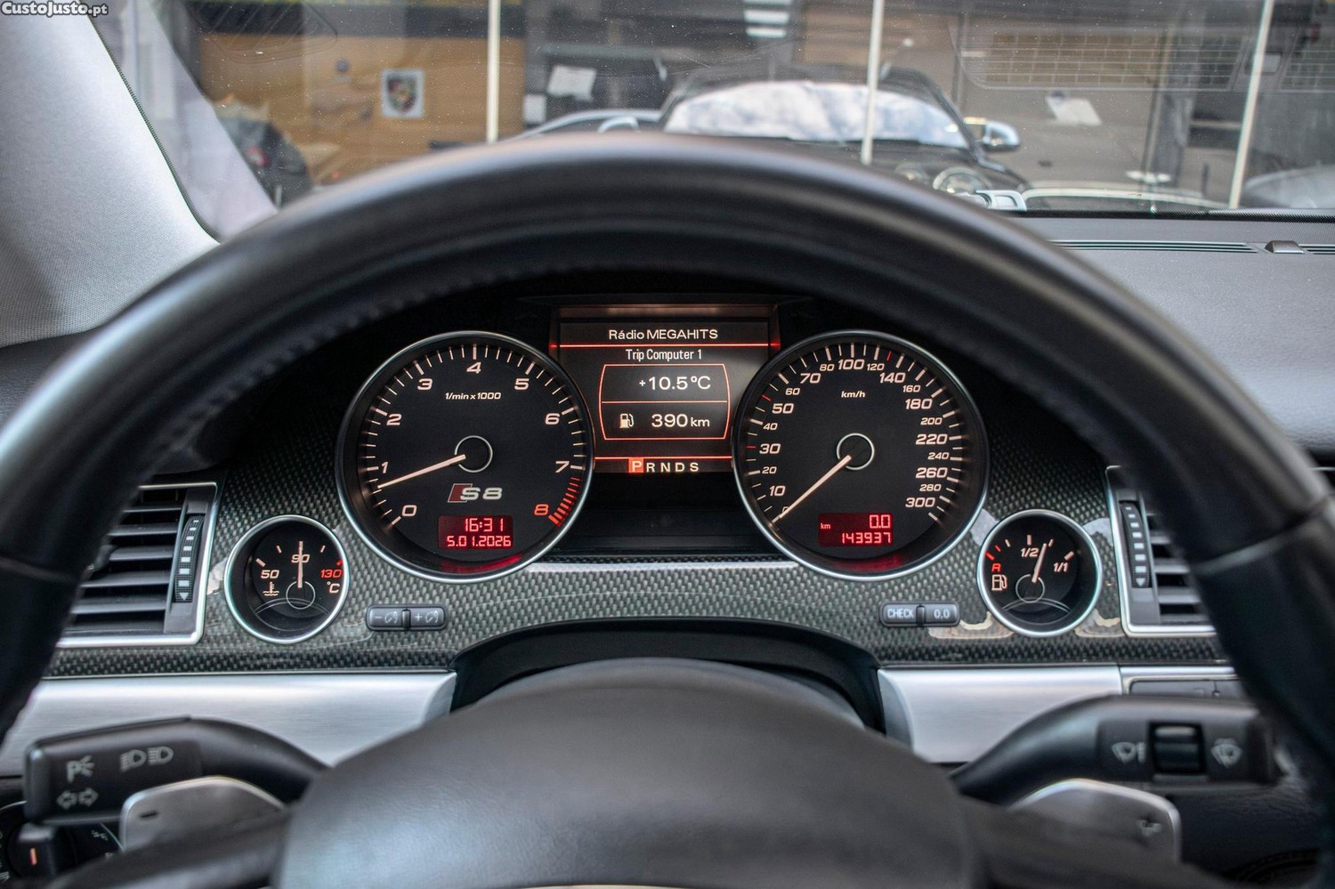 Audi S8 5.2 V10 FSI Quattro — fotografia 17