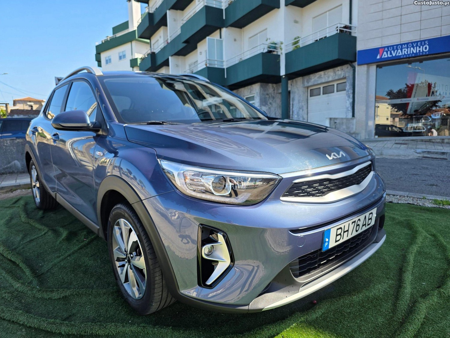 Kia Stonic 1.2 Dynamic — fotografia 24