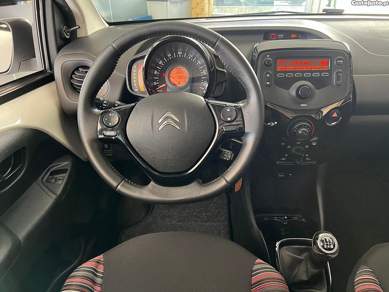 Citroën C1 1.0 VTi Feel S&S — fotografia 11