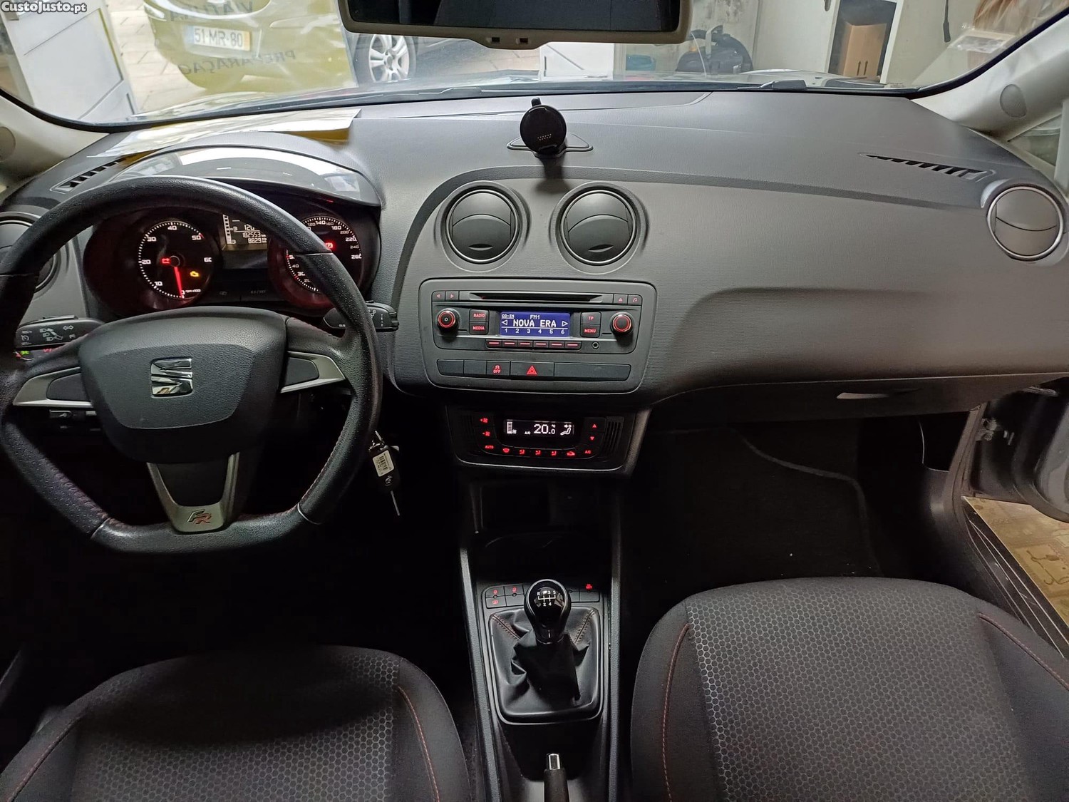 SEAT Ibiza 1.6 TdiFR Viatura Nacional — fotografia 8