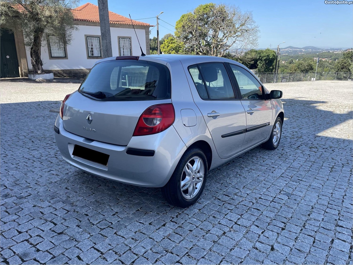 Renault Clio 1.2 — fotografia 6